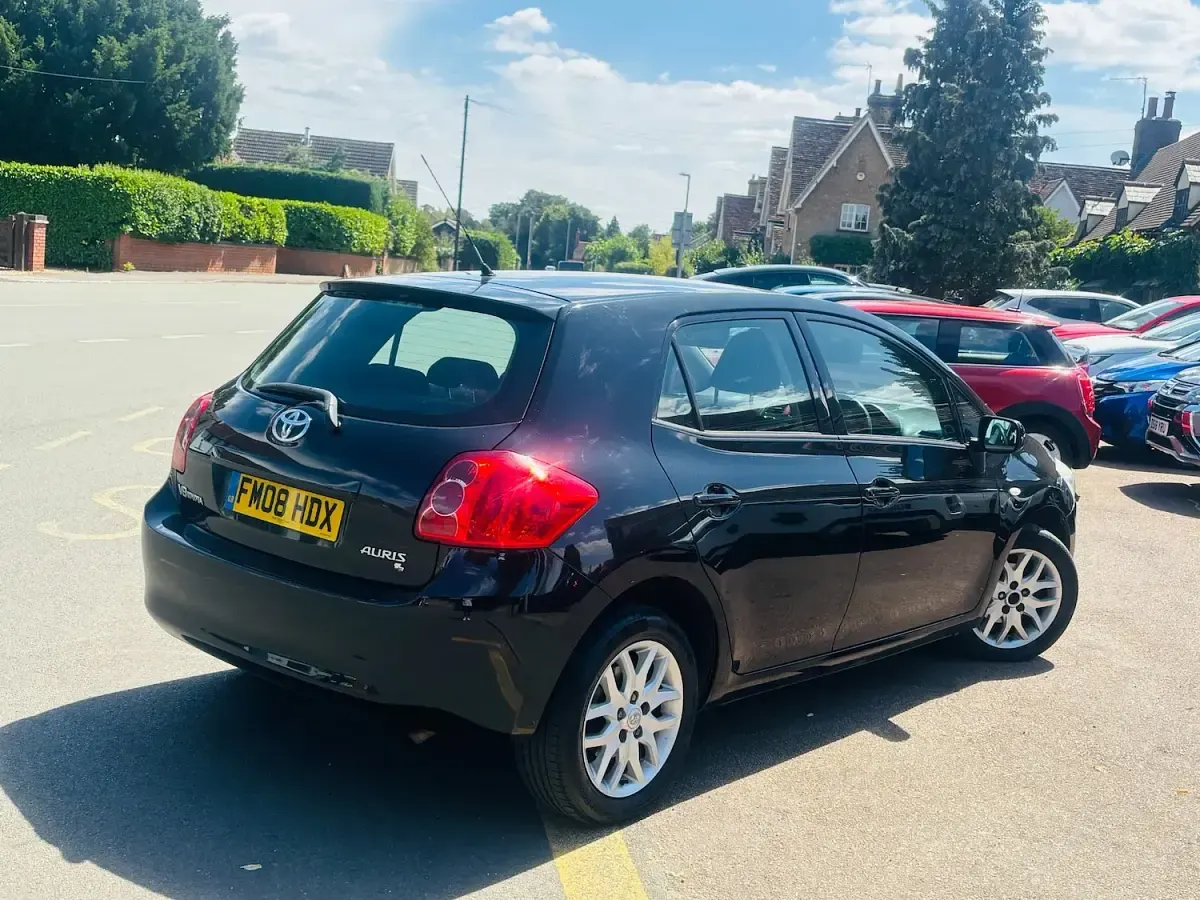 Used Toyota Auris T3 122 HP (89 kW) 2008 Black Hatchback