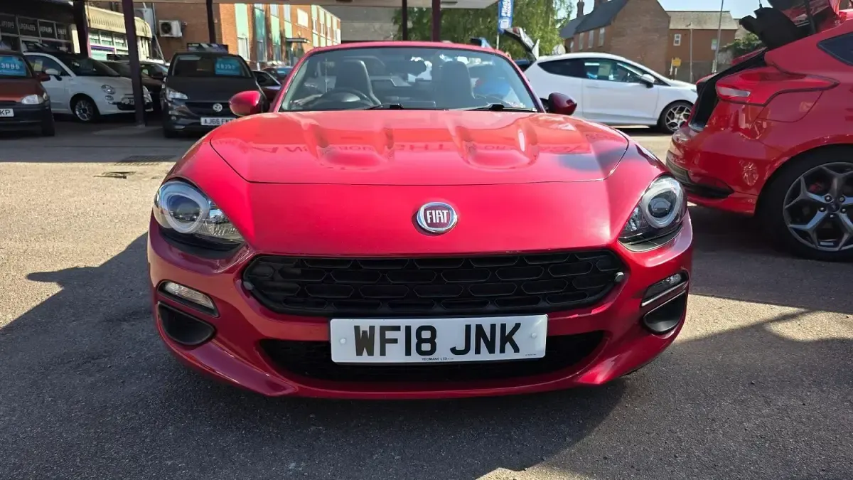 Used Fiat 124 Spider Classica 140 HP (102 kW) 2018 Red Cabriolet