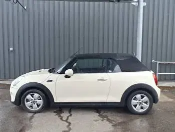 Used Mini Cooper Cabriolet Classic 136 HP (100 kW) 2019 White Cabriolet