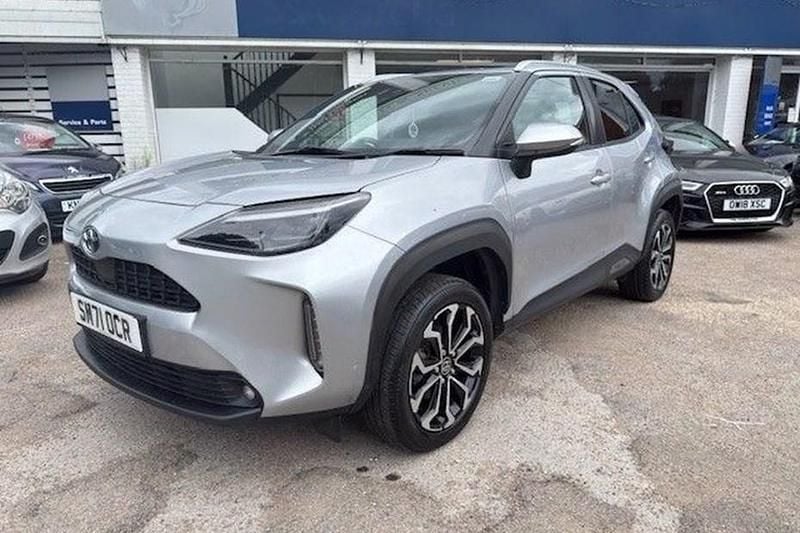 Used 2022 Toyota Yaris Hybrid Design SUV | £17,490 (Good price) - Image 1/1