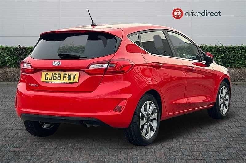 Used Ford Fiesta Titanium 100 HP (73 kW) 2018 Red Hatchback