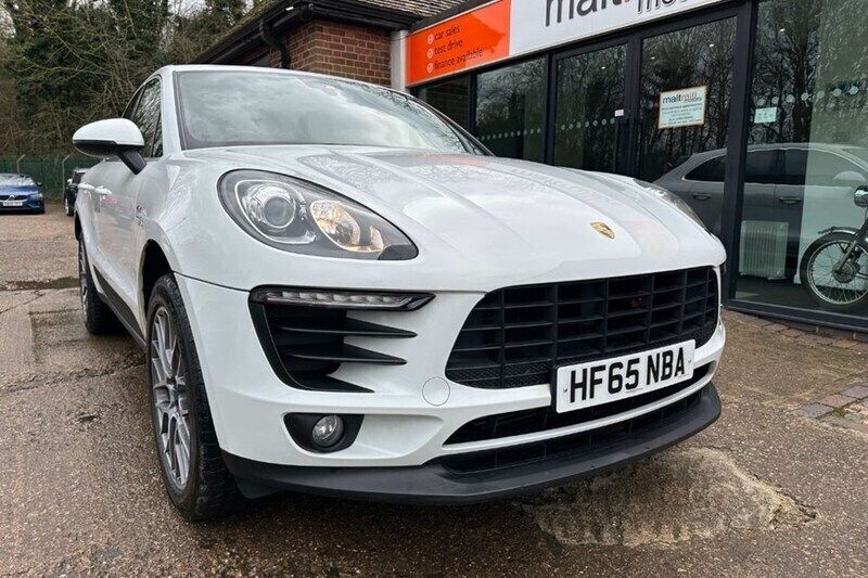 Used 2015 Porsche Macan SUV | £19,995 (Good price) - Image 1/1