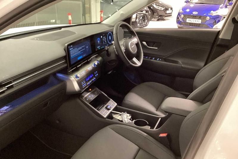 Used Hyundai Kona Ultimate 129 HP (94 kW) 2025 White SUV