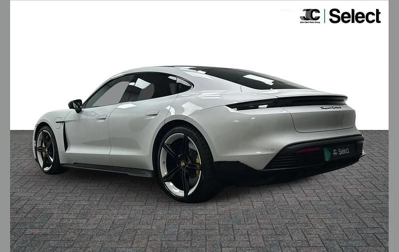Begagnad Porsche Taycan 559 kW (761 HK) 2021 Vit Sedan