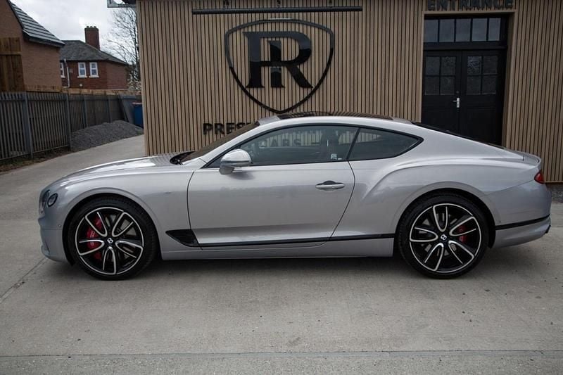 Used Hyundai i10 SE 2022 Red Hatchback