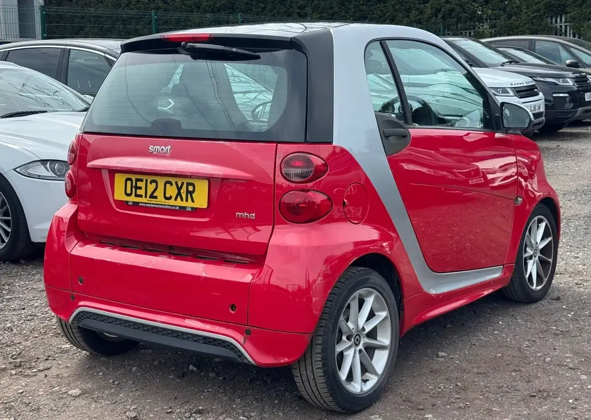 Used Smart ForTwo Coupé Passion 71 HP (52 kW) 2012 Red Coupe