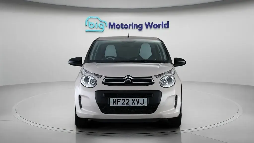 Used Citroën C1 72 HP (52 kW) 2022 Beige Hatchback