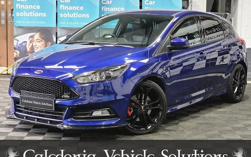 Used Ford Focus ST 250 HP (183 kW) 2016 Hatchback