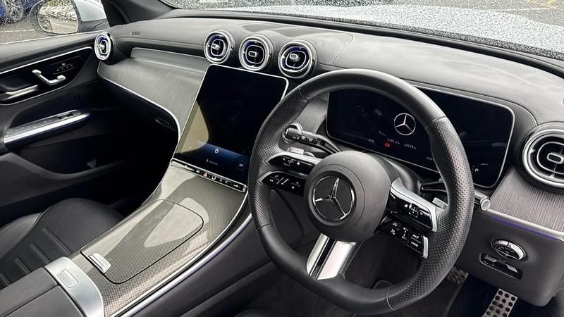 Used Mercedes GLC300 AMG Line Premium 258 HP (189 kW) 2025 Silver