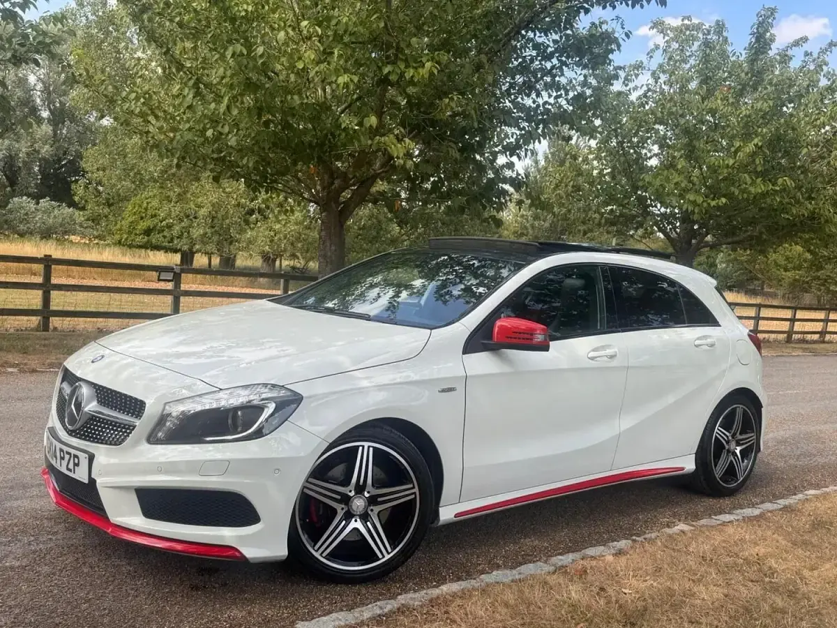 Used Mercedes A250 AMG 2014 White Hatchback