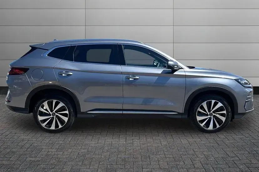 Used BYD Seal U Comfort 214 HP (157 kW) 2025 Sky blue SUV
