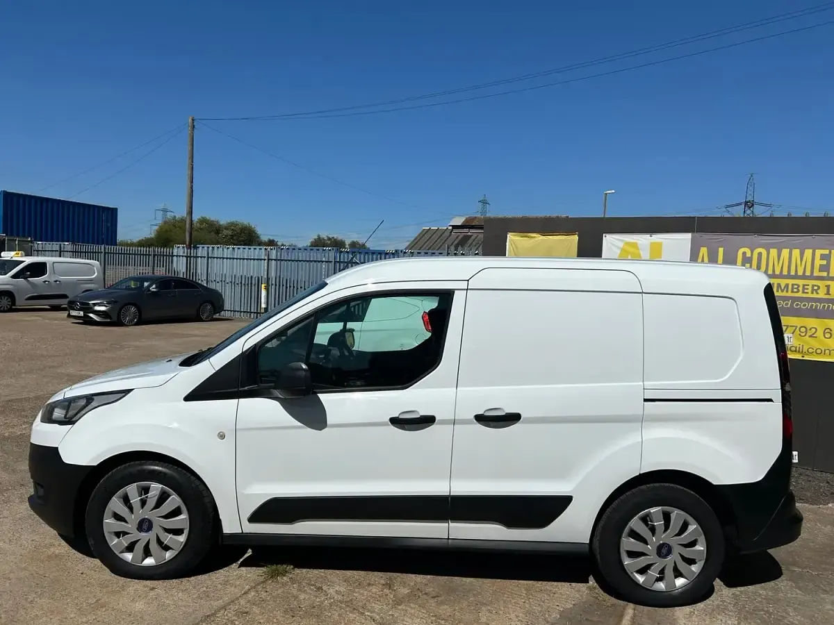 Used Ford Transit 100 HP (73 kW) 2020 White Van