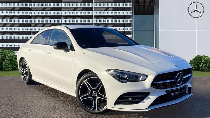 Used Mercedes CLA180 Executive 136 HP (100 kW) 2022 White Sedan