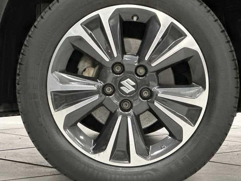 Used Suzuki Vitara SZ5 129 HP (94 kW) 2022 Bright red/black roof SUV