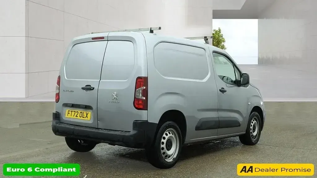 Used Peugeot Partner Premium 102 HP (75 kW) 2023 Grey MPV