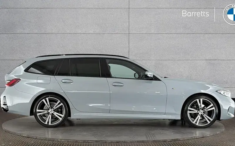 Begagnad BMW 320 M Sport 184 HK (135 kW) 2026 Kombi