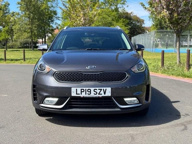 Gebraucht Kia Niro 139 PS (102 kW) 2019 Grau SUV