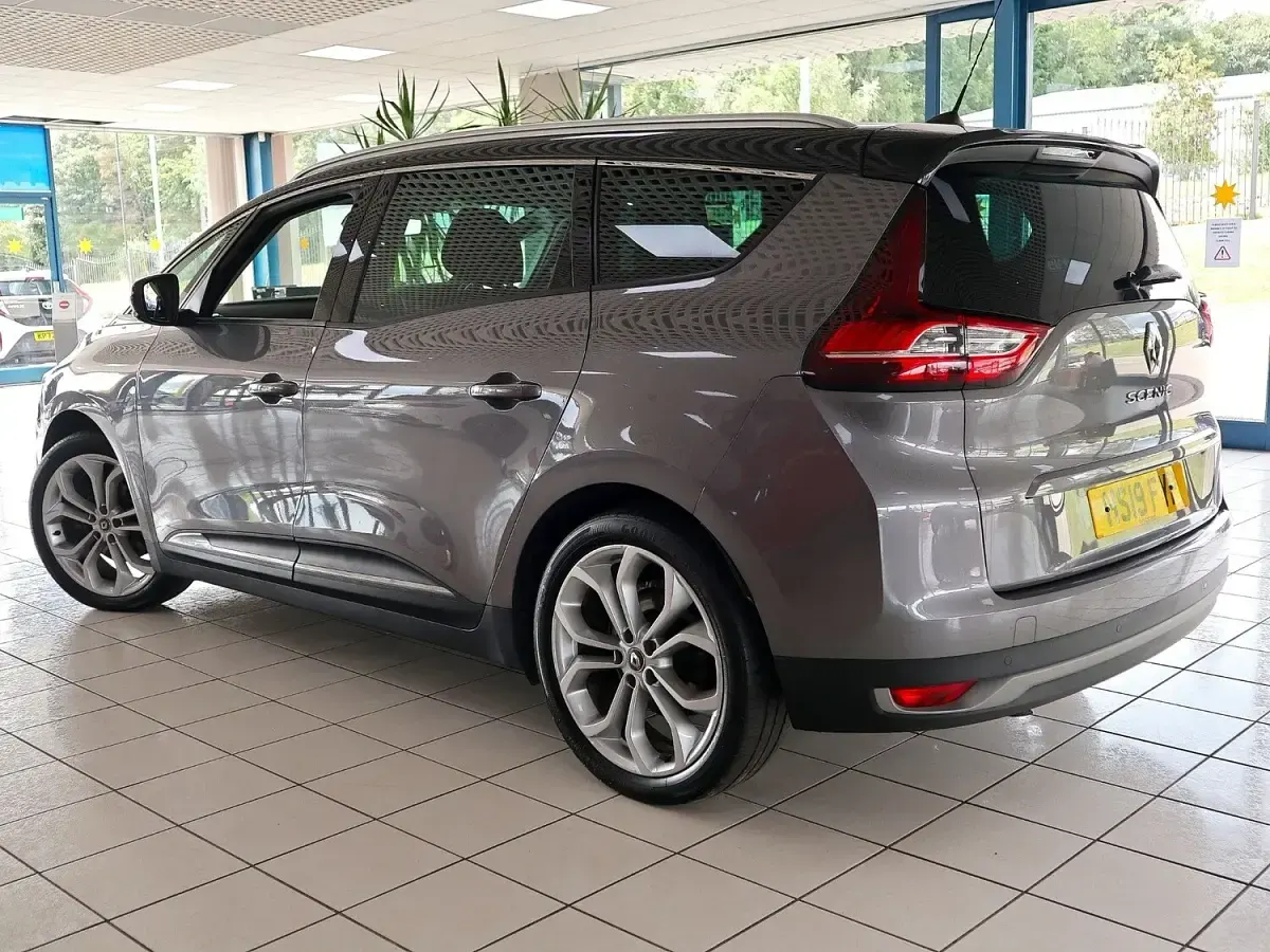 Used Renault Grand Scénic IV Iconic 2019 Grey/black MPV