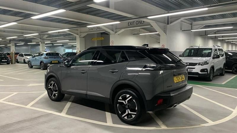 Used Peugeot 2008 GT 129 HP (94 kW) 2024 SUV