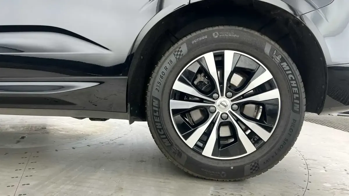 Used Volvo XC60 Core 247 HP (181 kW) 2024 SUV