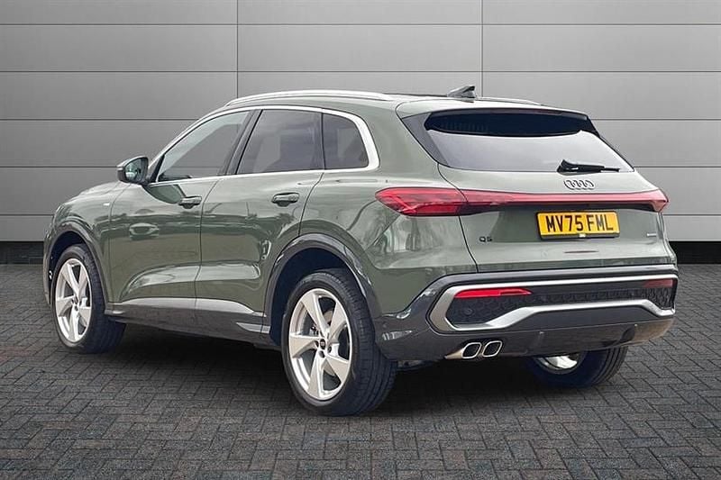 Used Audi Q5 S-Line 204 HP (150 kW) 2025 District green SUV