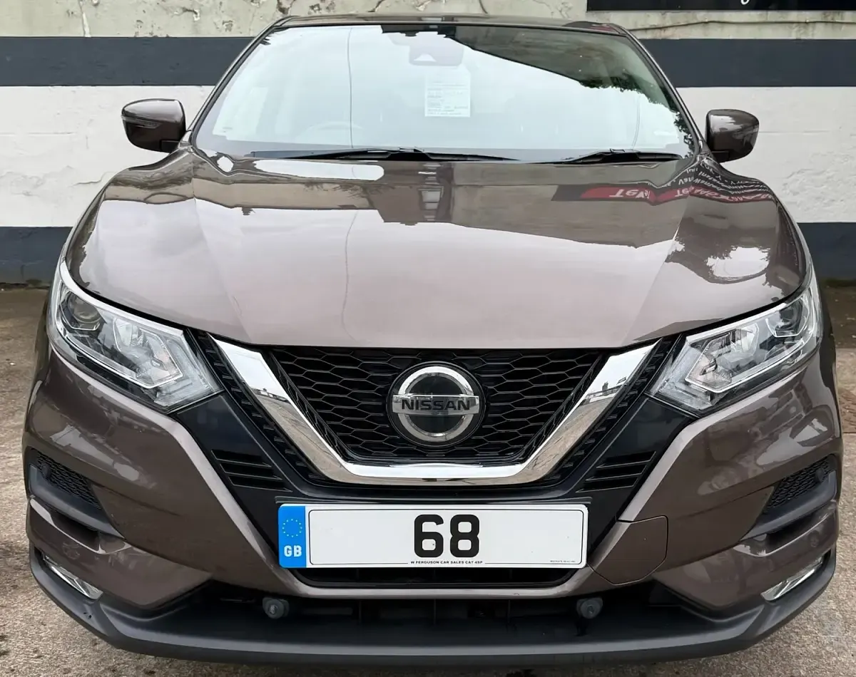 Used Nissan Qashqai Acenta Premium 115 HP (84 kW) 2018 Bronze SUV
