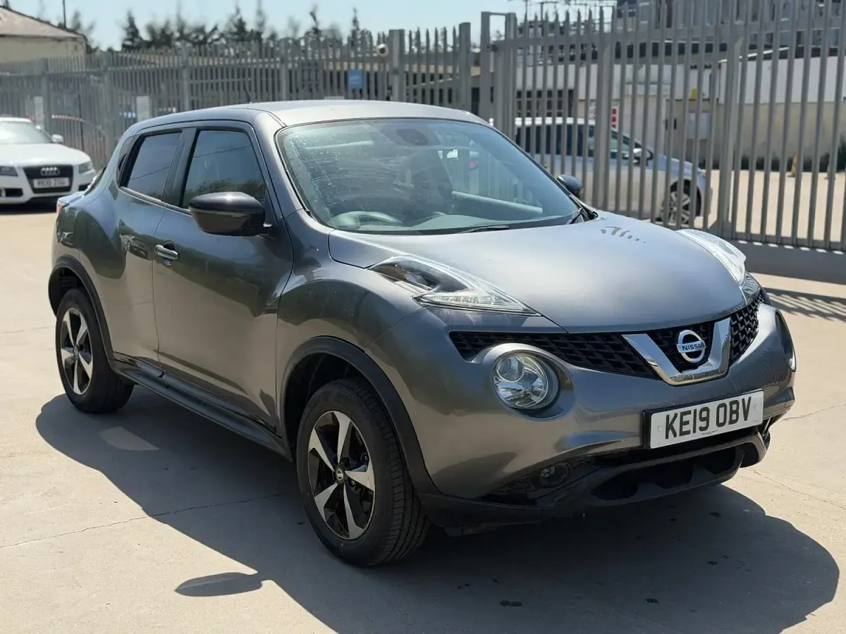 Usado Nissan Juke 2019 Cinzento SUV
