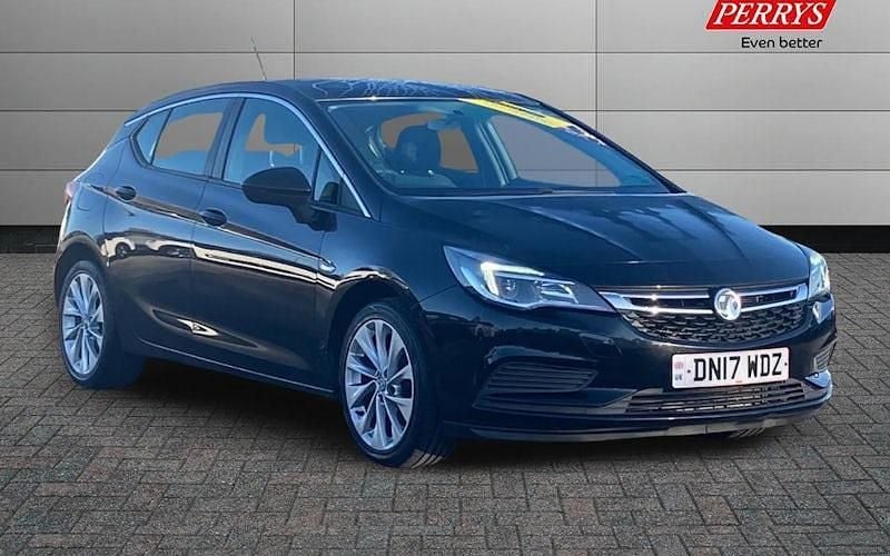 Used 2019 Vauxhall Astra Design Edition Hatchback | £7,595 (Good price) - Image 1/4