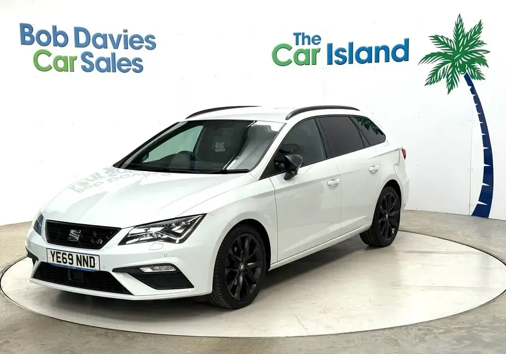 Used Seat Leon Black Edition 150 HP (110 kW) 2019 White Estate