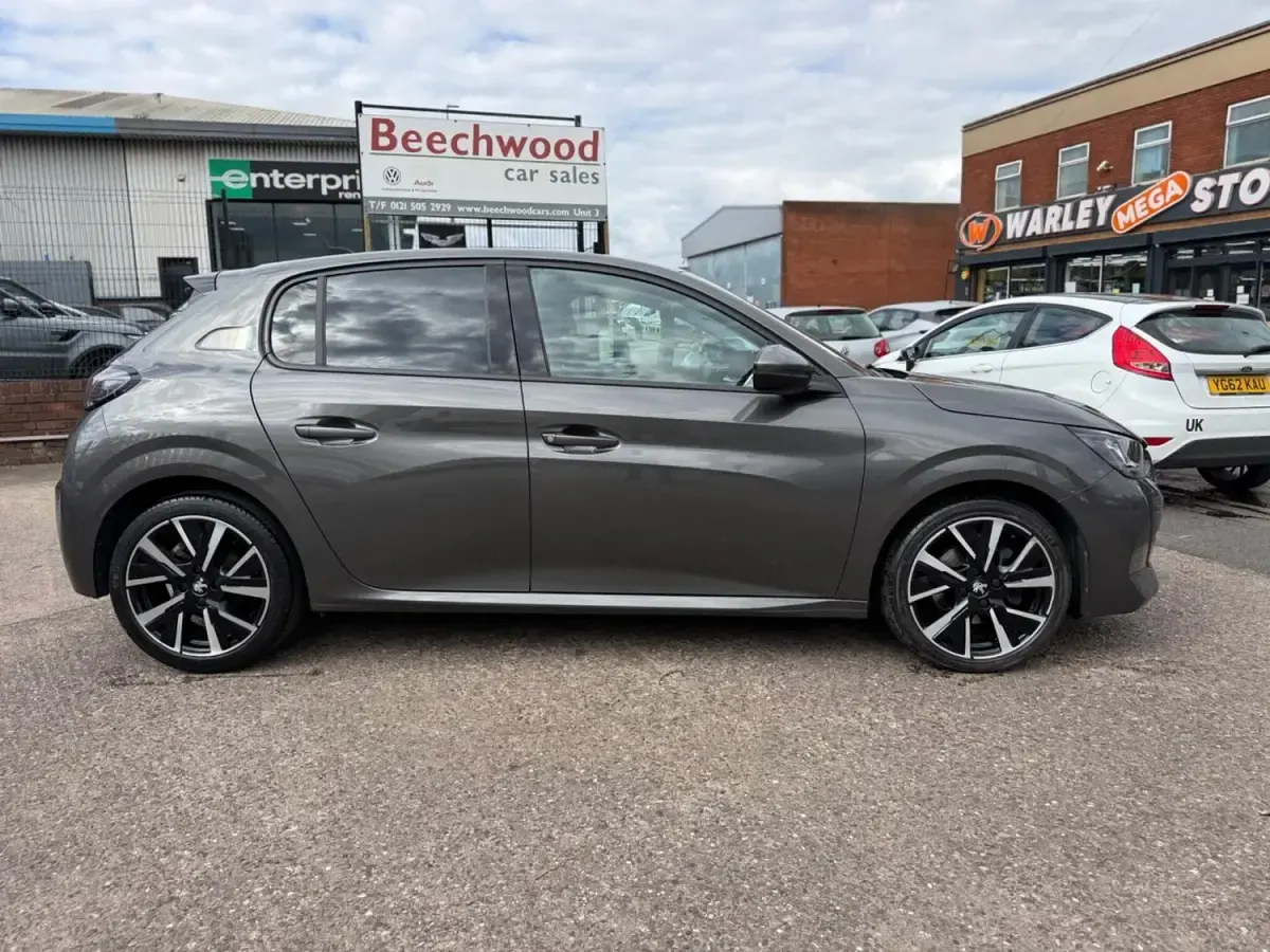 Second-hand Peugeot 208 Allure 75 CP (55 kW) 2020 Gri Hatchback