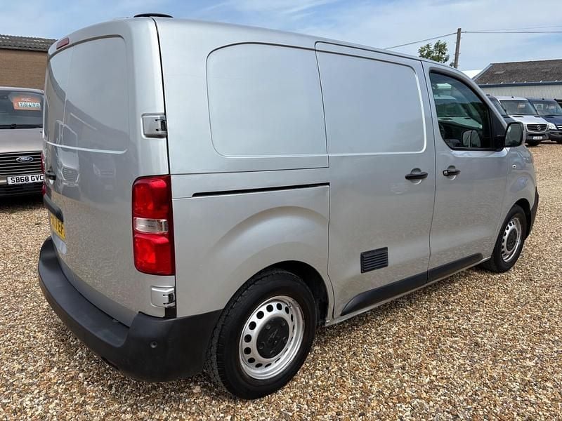 Used Peugeot Expert 2017 Silver Van