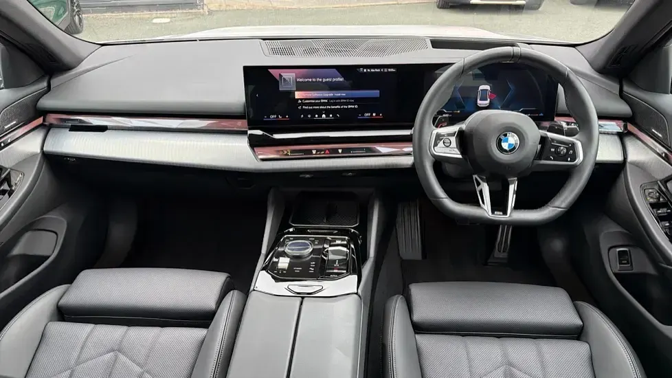 Used BMW 520 M Sport 205 HP (150 kW) 2025 White