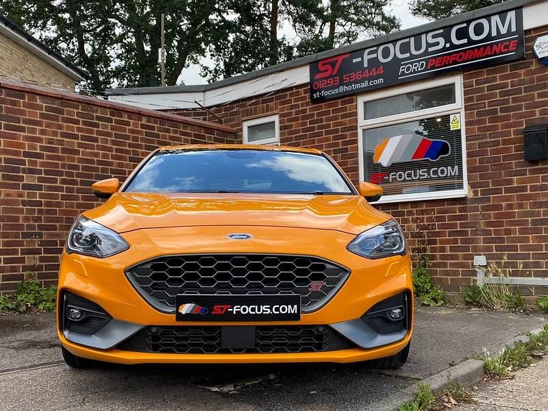 Used Ford Focus ST 2019 Orange Hatchback
