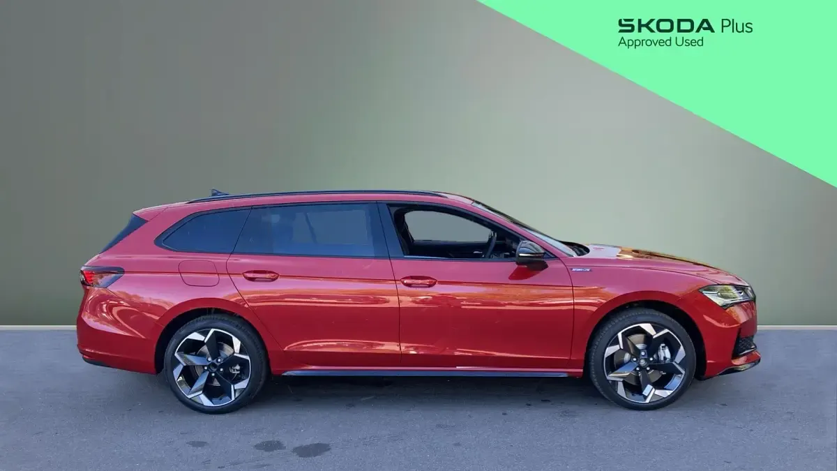 Used Skoda Superb SportLine 204 HP (150 kW) 2026 Carmine red  metallic Estate