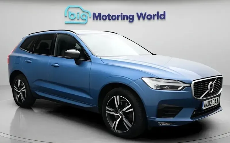 Used Volvo XC60 R-Design 197 HP (144 kW) 2020 SUV