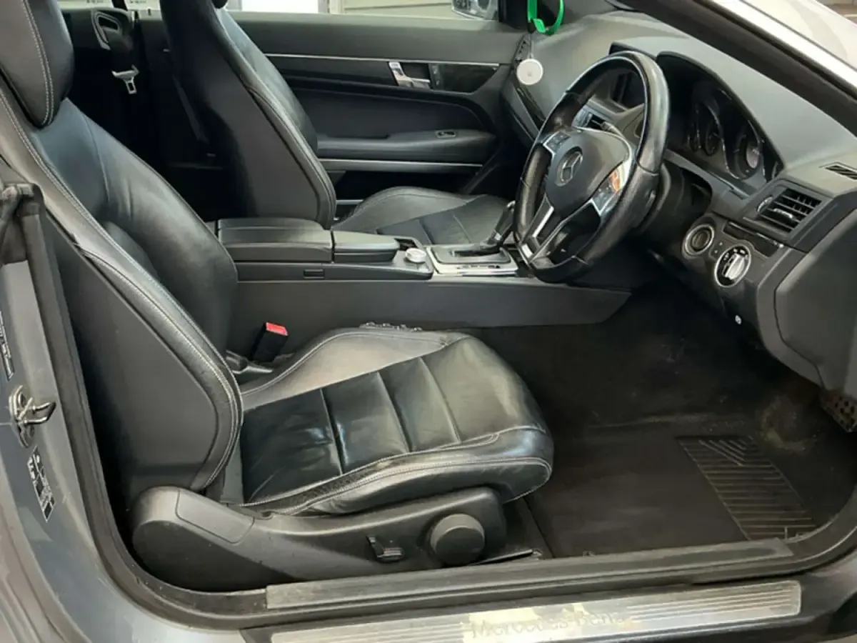 Begagnad Mercedes E250 2011 Silver Cab