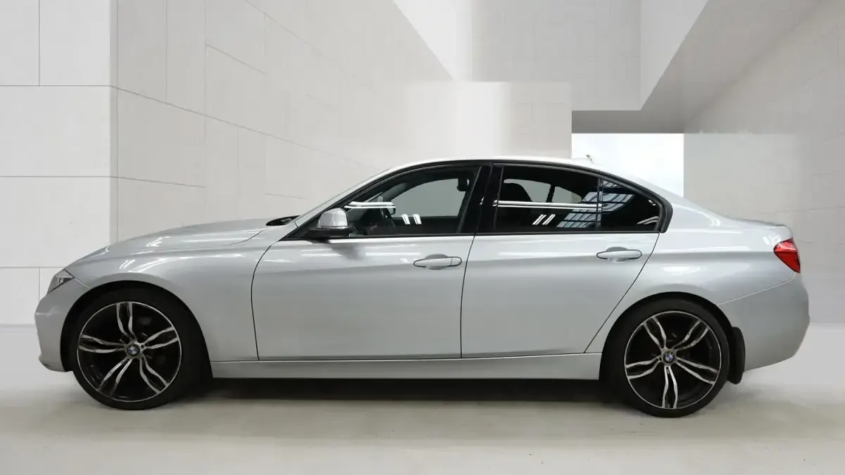 Used BMW 320 Efficient Dynamics 2015 Silver Sedan