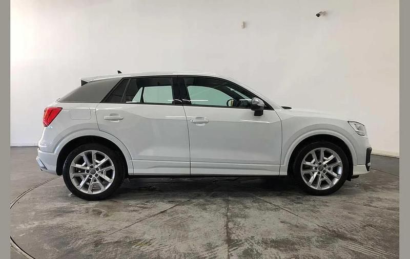 Used Audi SQ2 Design 300 HP (220 kW) 2019 White SUV
