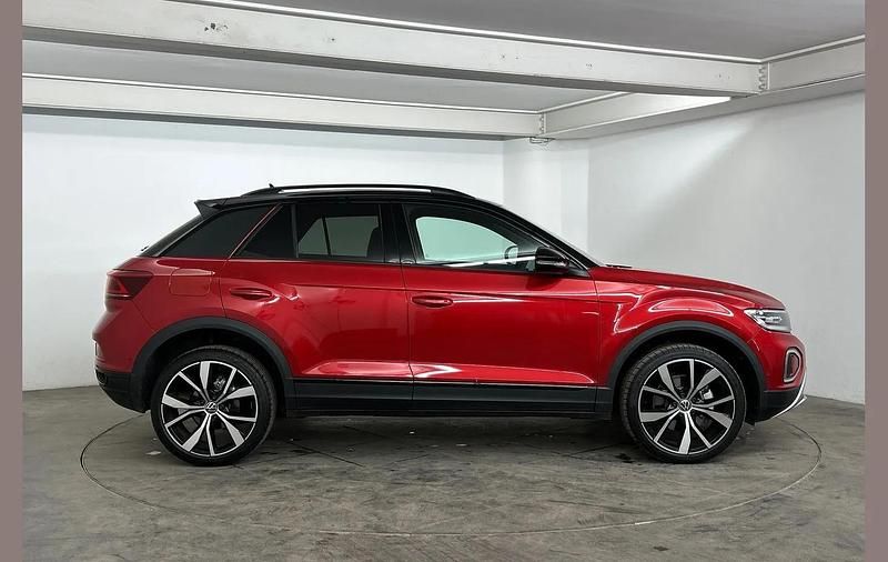 Used VW T-Roc Design 150 HP (110 kW) 2025 Red SUV