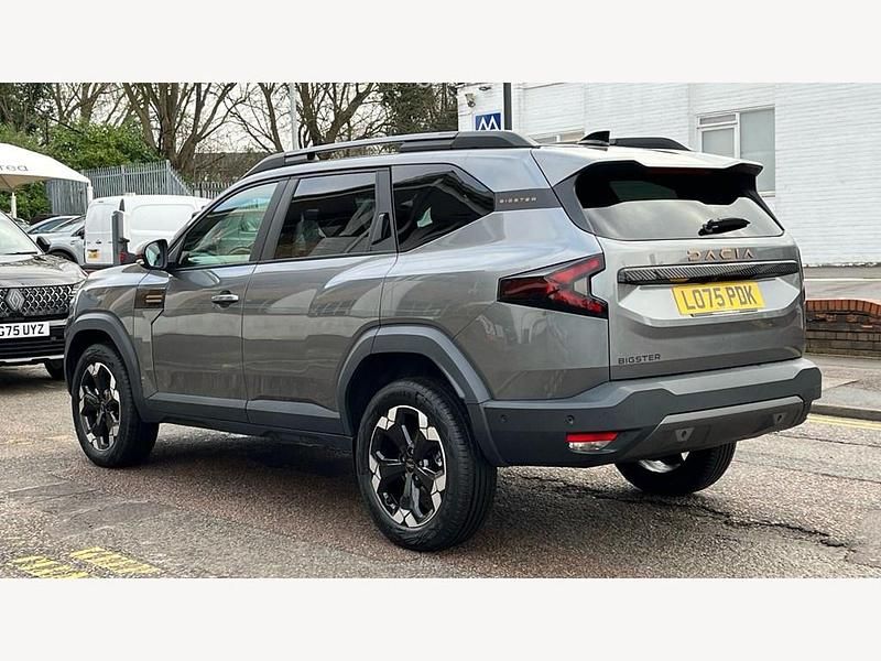 New Dacia Bigster Extreme 2025 Grey SUV