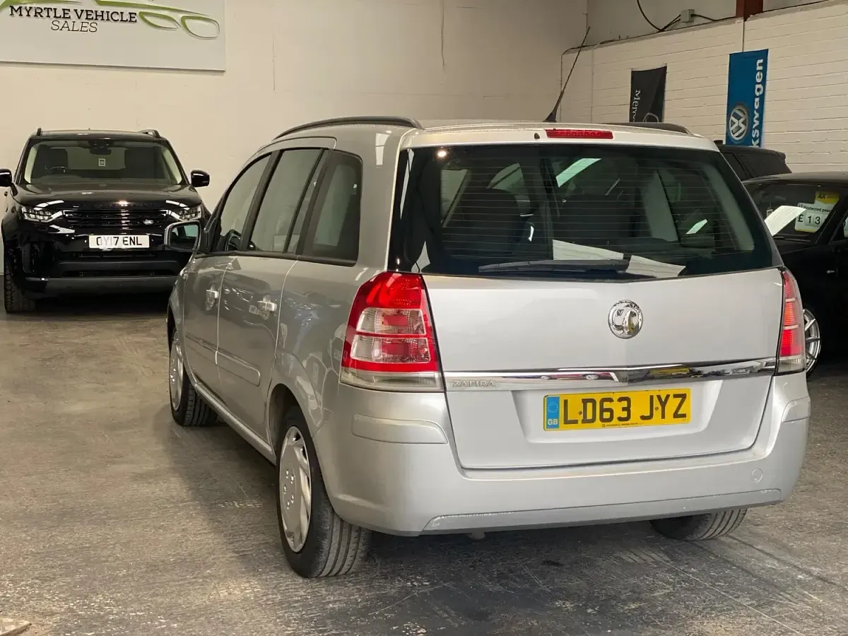 Used Vauxhall Zafira 115 HP (84 kW) 2013 Silver MPV
