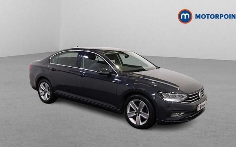 Used VW Passat SE 150 HP (110 kW) 2020 Grey Sedan
