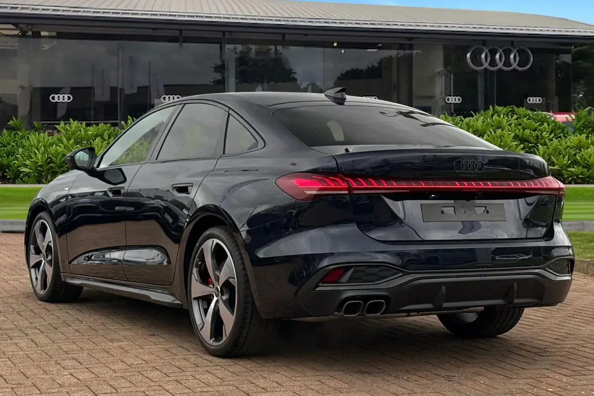 New Audi A5 Advanced 204 HP (150 kW) 2026 Blue Hatchback