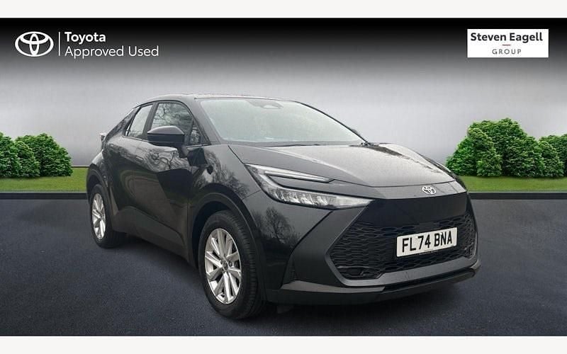 Used Toyota C-HR 140 HP (102 kW) 2026 SUV