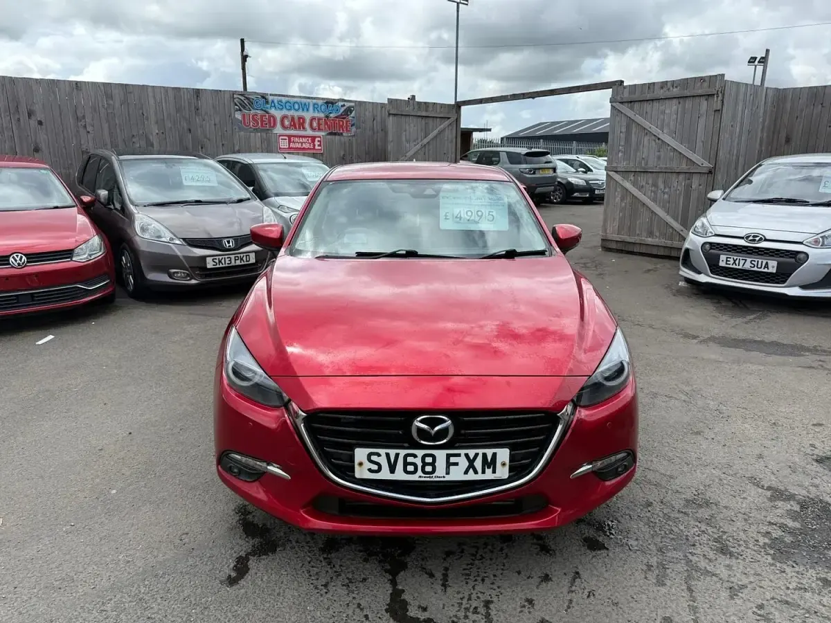 Used Mazda 3 Inclusive 150 HP (110 kW) 2018 Red Hatchback