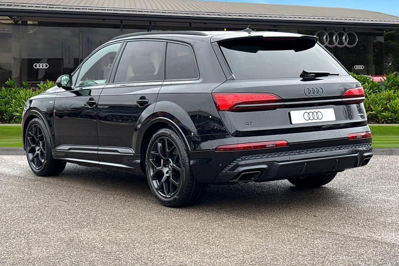 New Audi Q7 Black Edition 2026 Black SUV