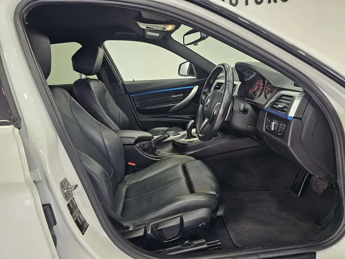 Used BMW 330 M Sport 2015 White Sedan