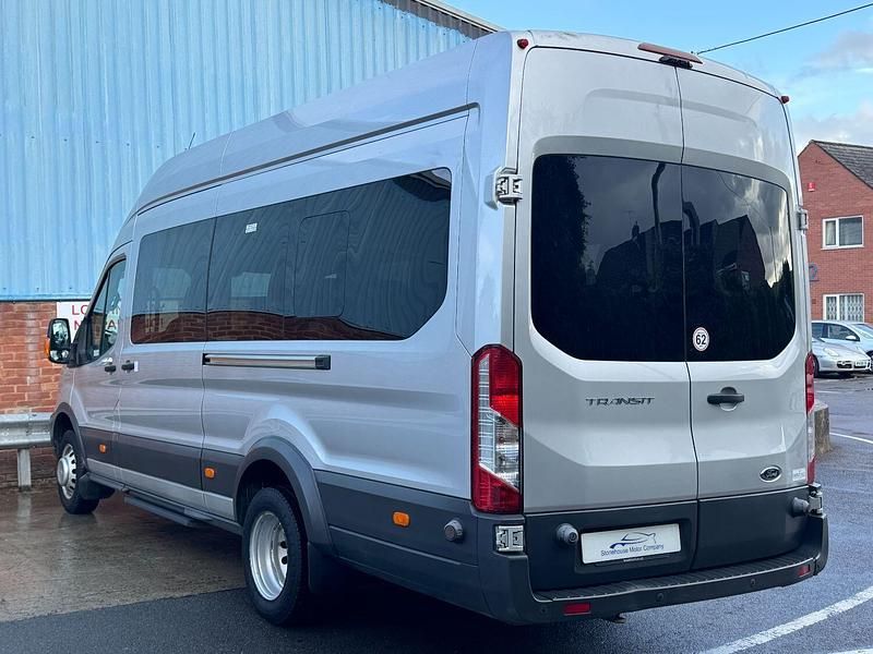 Begagnad Ford Transit Trend 125 HK (91 kW) 2018 Silver Minibuss
