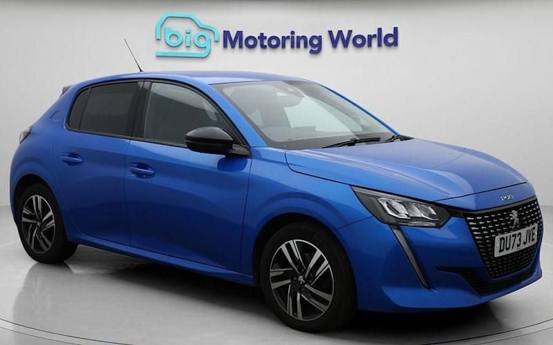 Used Peugeot 208 Allure+ 102 HP (75 kW) 2023 Blue Hatchback