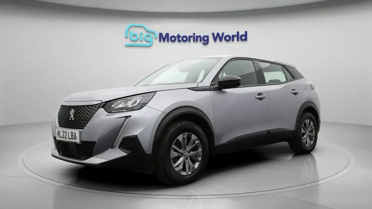 Used Peugeot e-2008 Active Premium 98 kW (134 HP) 2022 Grey SUV